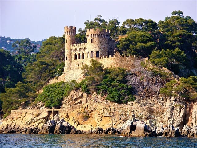 Descubre las mejores calas de la costa brava