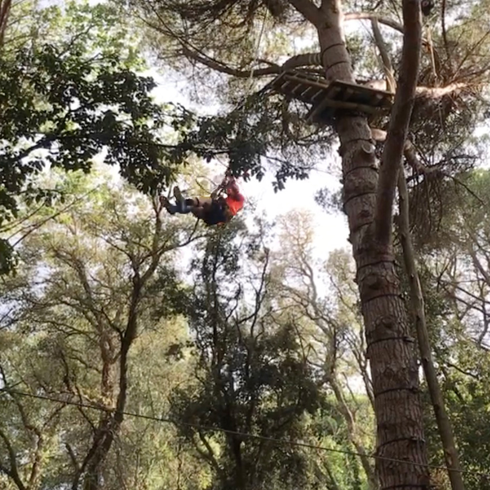 Salto al vacío para despedidas de aventura